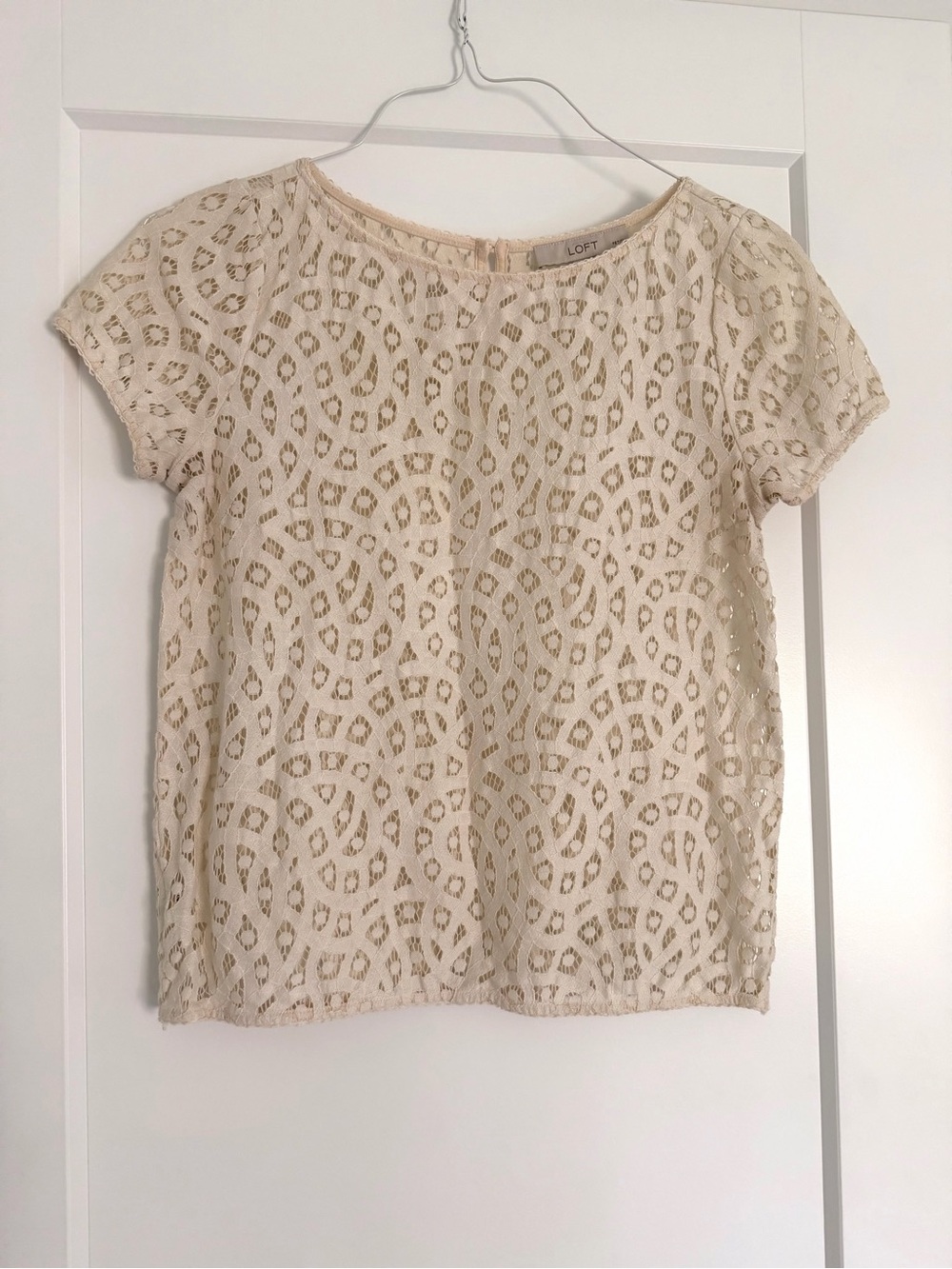 LOFT Cream Lace Short Sleeve Blouse